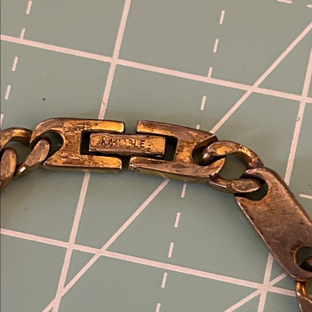 Kamable Men's Gold toned Chain Bracelet - Picture 2 of 6